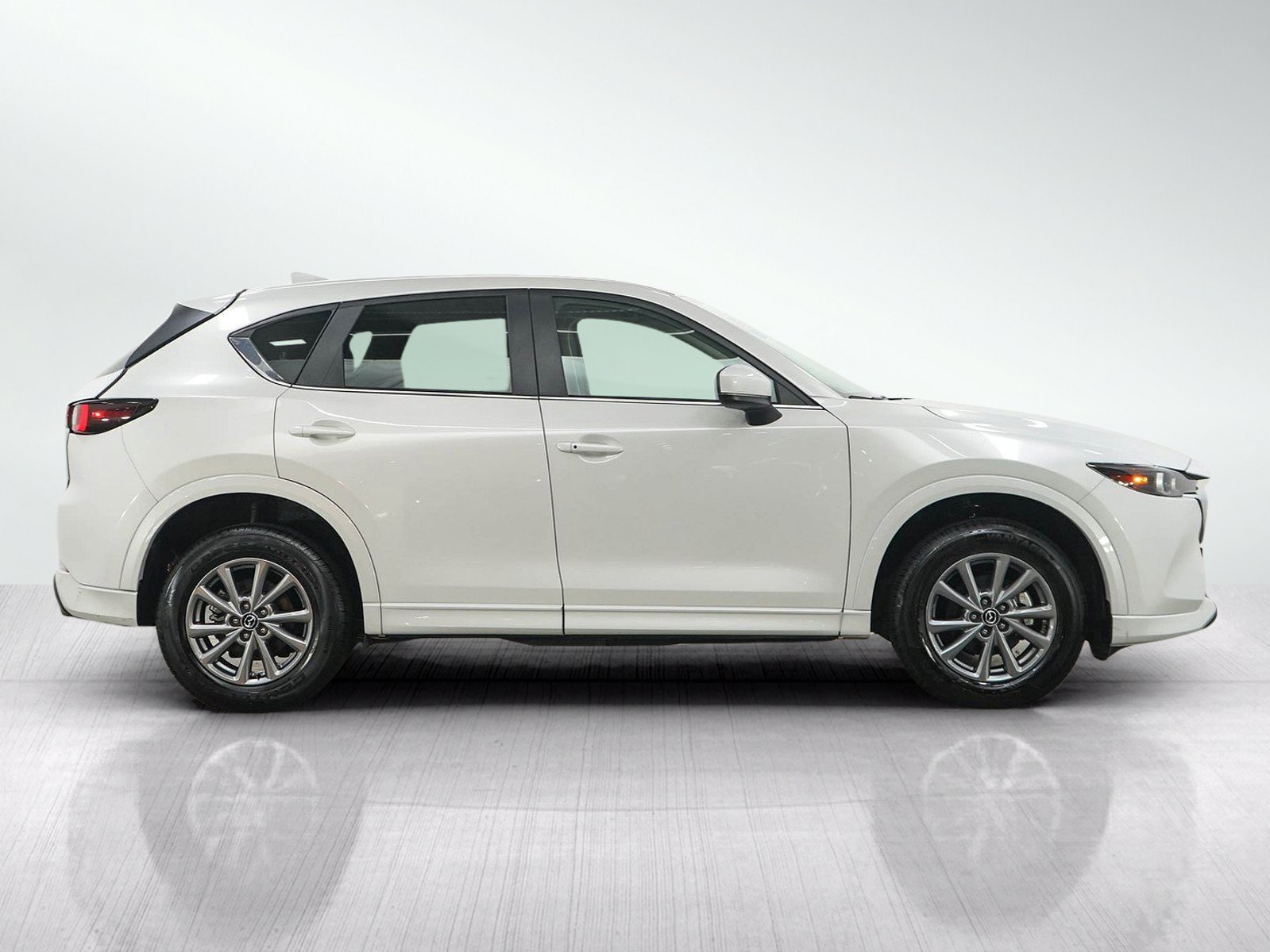 Used 2025 Rhodium White Metallic Mazda 2.5 S Preferred Package image 6