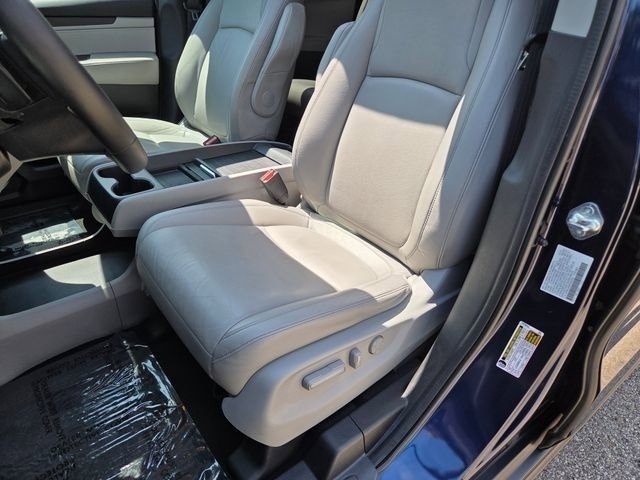Used 2023 Obsidian Blue Pearl Honda EX-L image 6