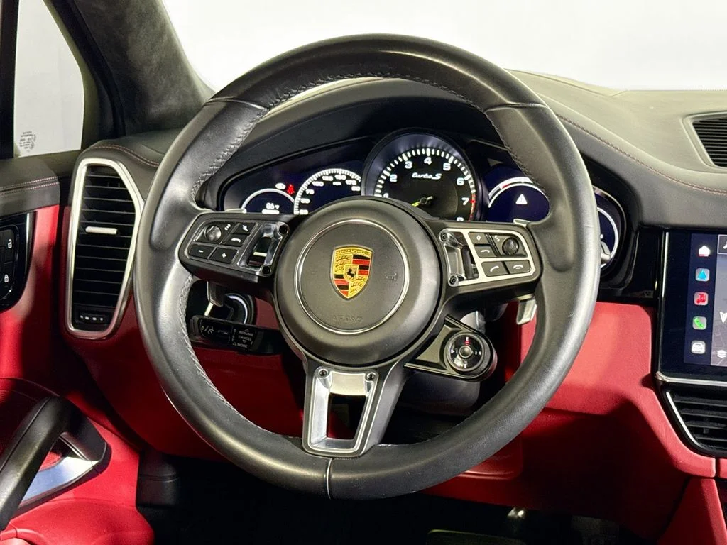 2023 Porsche Cayenne Turbo S E-Hybrid - Photo 12