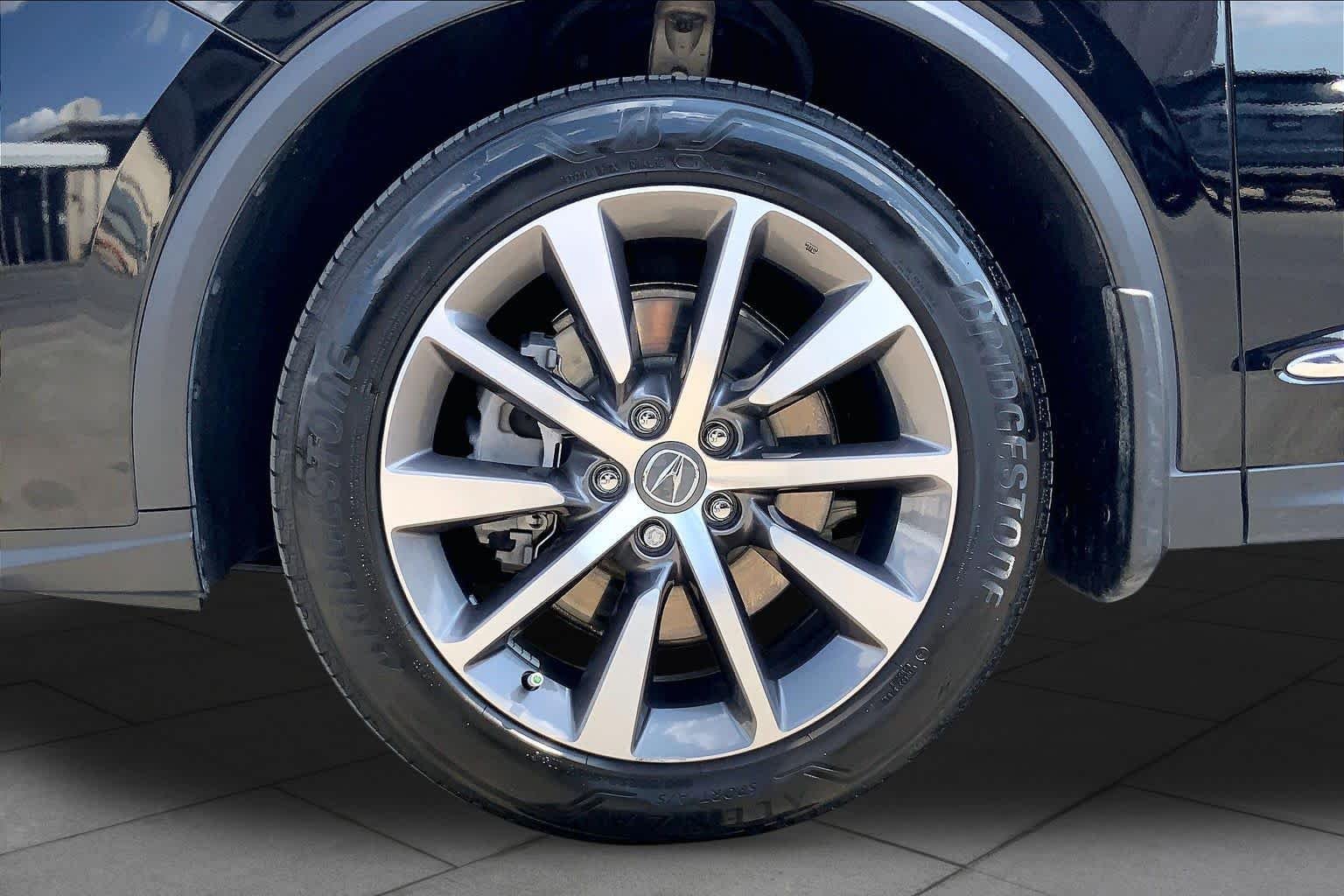 Used 2025 Majestic Black Pearl Acura w/Technology Package image 11