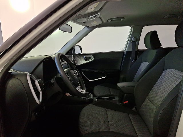 Used 2021 White Kia LX image 15