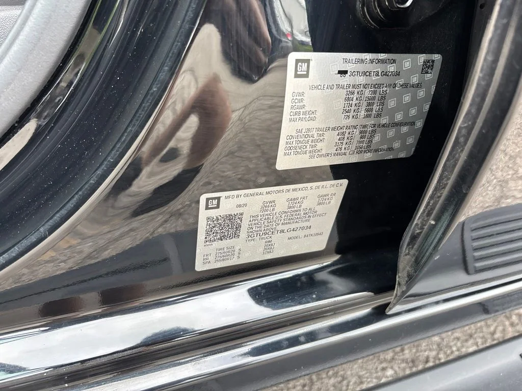 Used 2020 Black GMC Elevation image 15