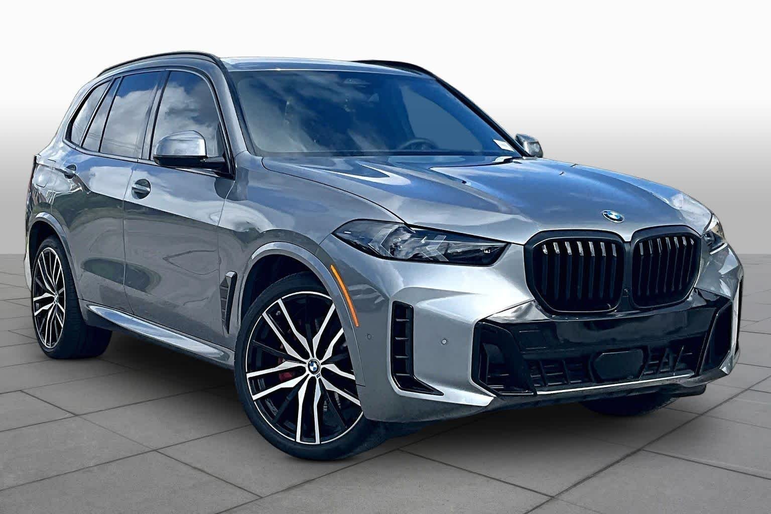 Used 2026 Skyscraper Grey Metallic BMW xDrive40i image 2
