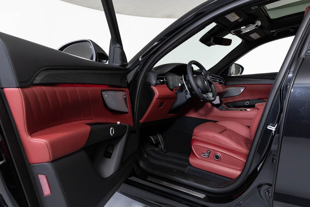 2026 Maserati Grecale Modena V6 - Photo 22
