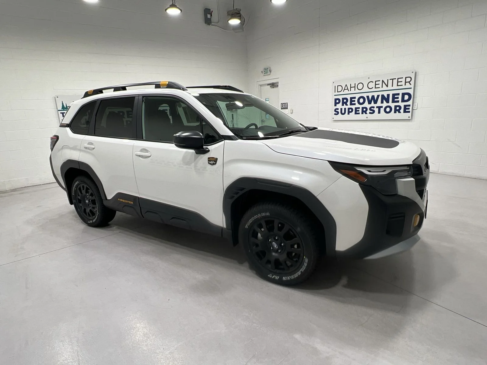 New 2026 CRYSTAL WHITE PEARL Subaru Wilderness image 2
