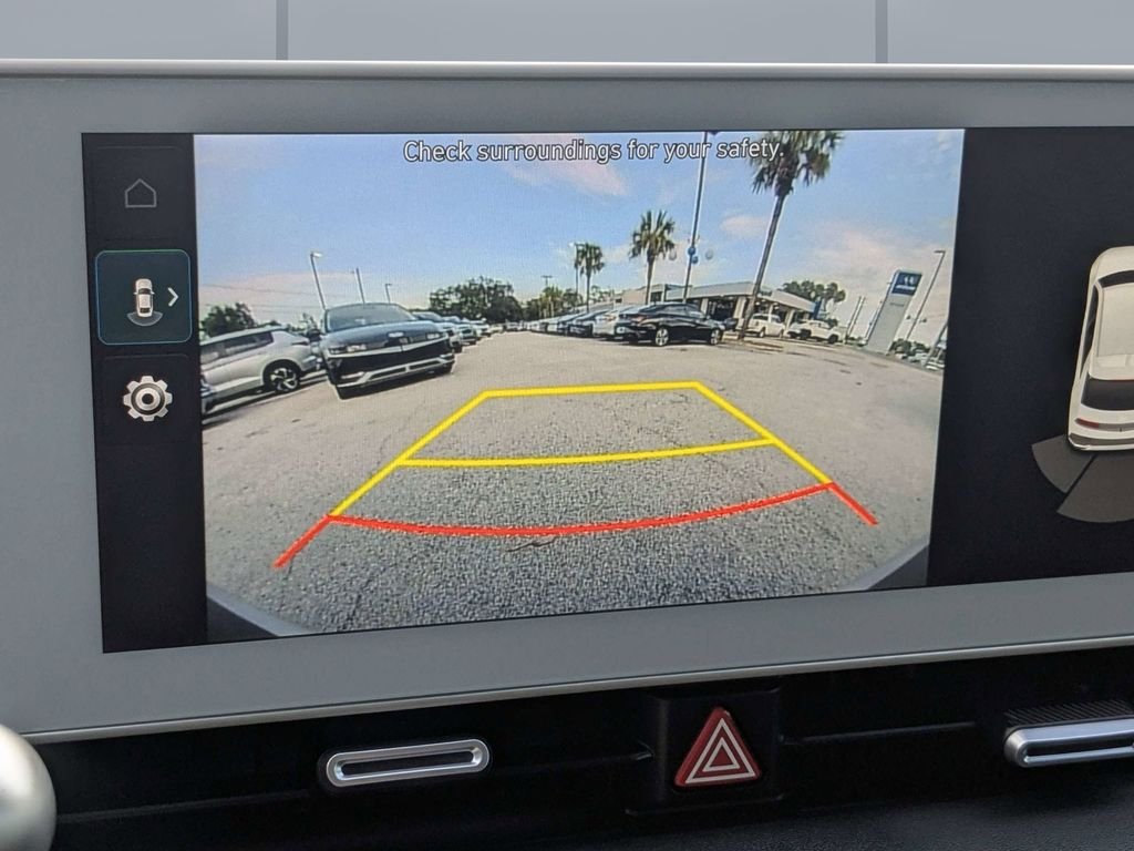 Used 2024 Gray Hyundai SE image 21