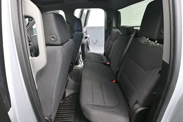 Used 2020 Silver Chevrolet WT image 33