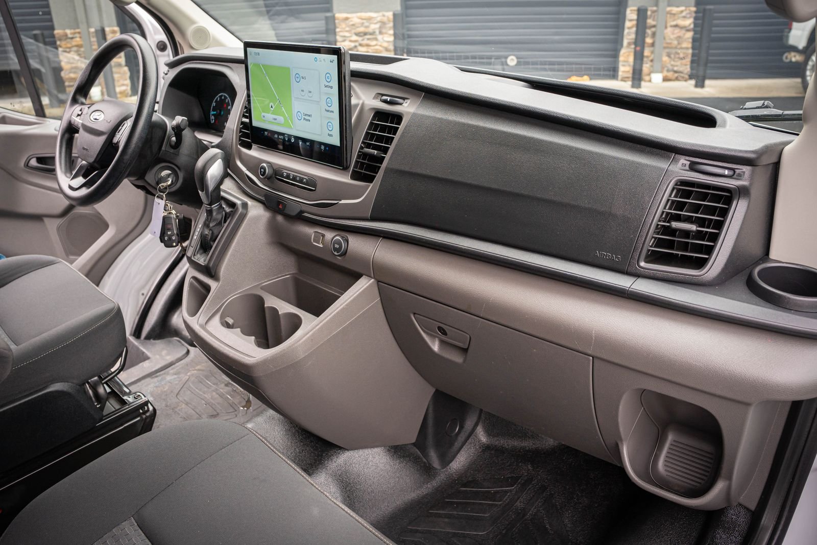 Used 2022  Ford  image 27
