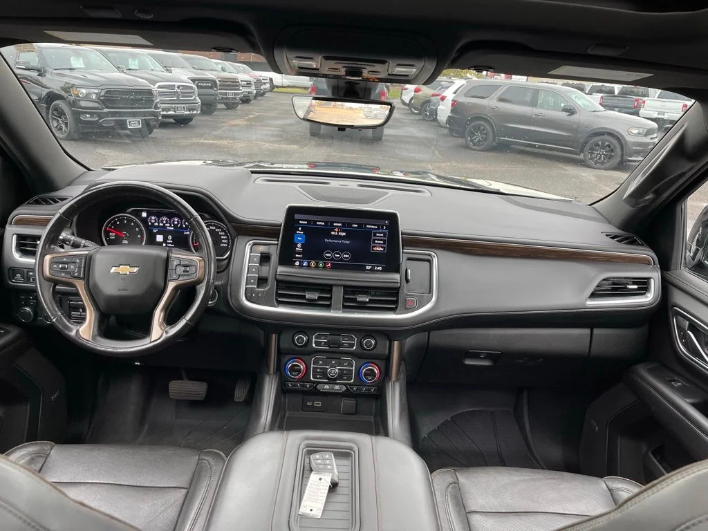 Used 2021  Chevrolet High Country image 45