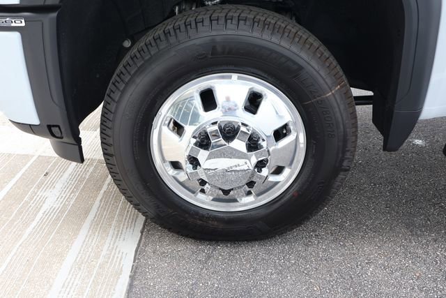 2026 GMC Sierra 3500HD Denali - Photo 10