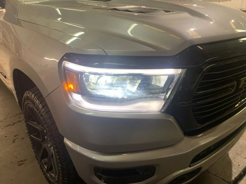 Used 2024 Silver Ram Laramie image 33