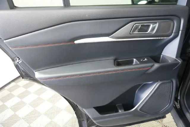 New 2026 Agate Black Metallic Ford ST image 28