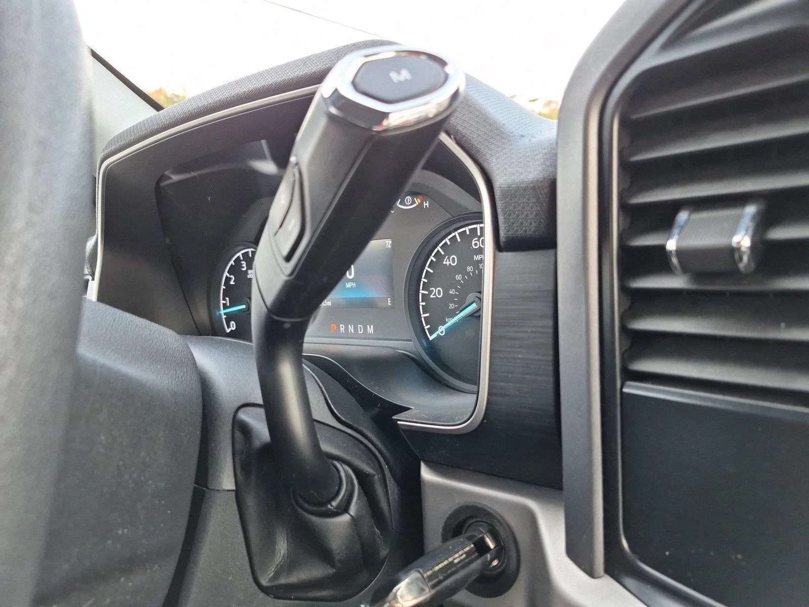 Used 2023 Carbonized Gray Metallic Ford XLT image 27
