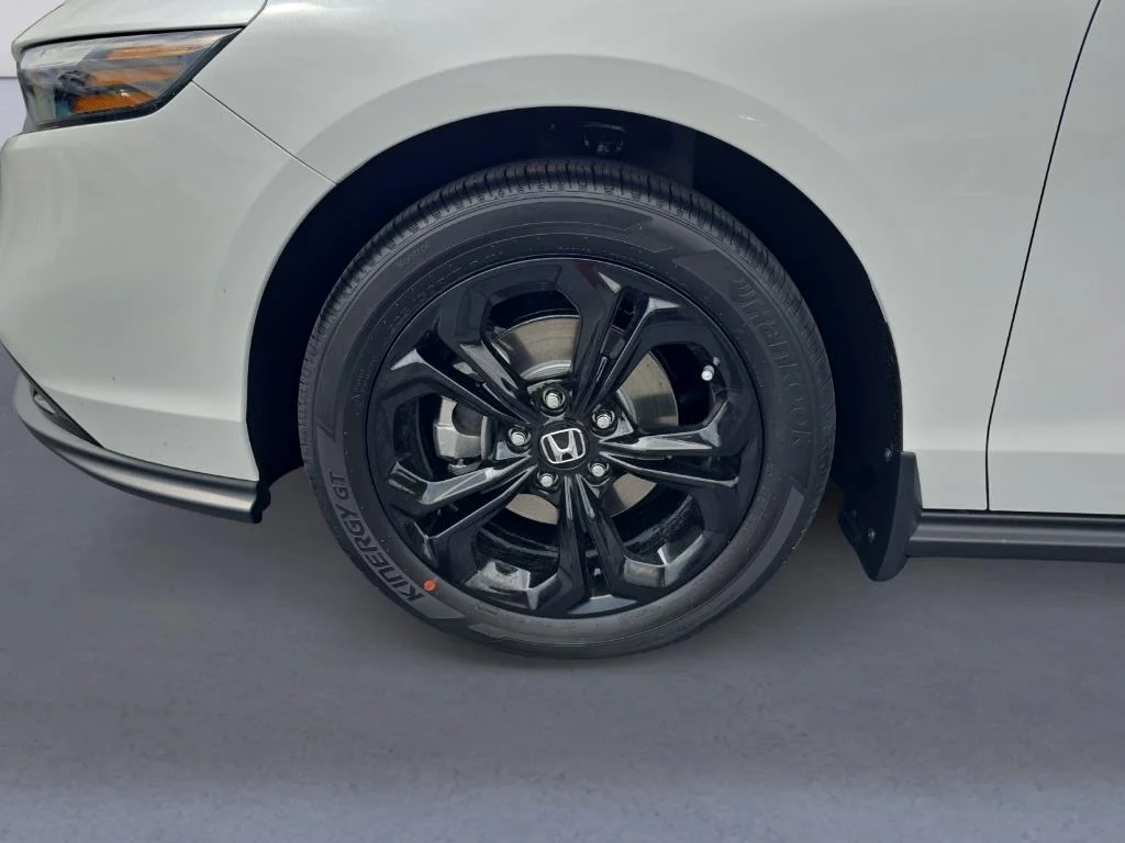 2025 Honda Accord SE - Photo 11