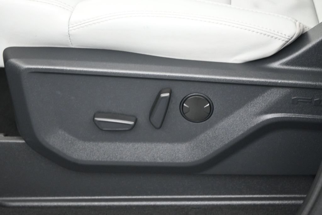 Used 2025 Silver Ford Platinum image 10