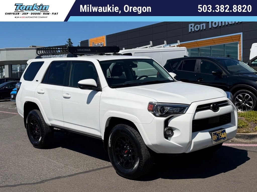 Used 2022 White Toyota SR5 image 1