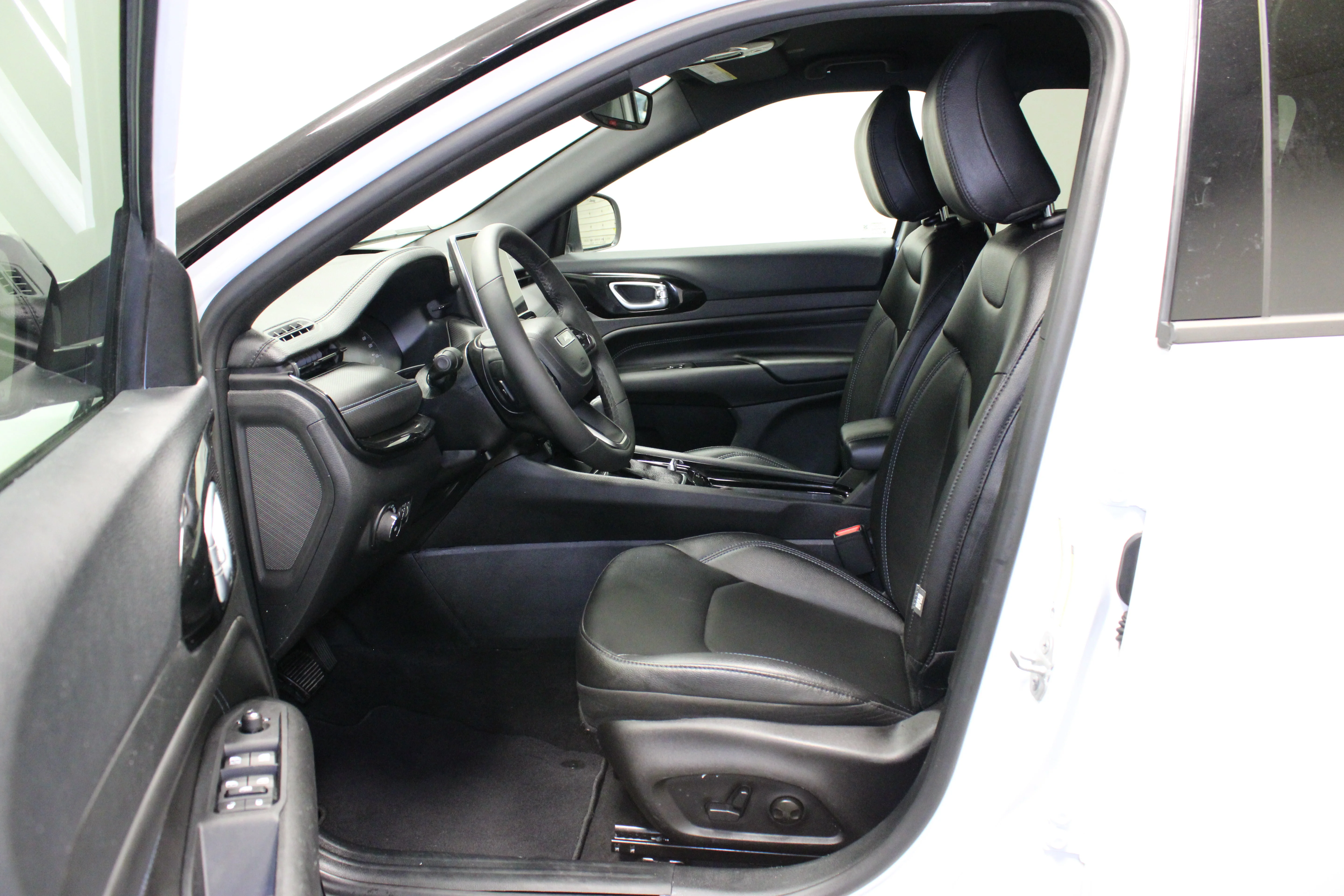 Used 2026 Bright White Clearcoat Jeep Limited image 17