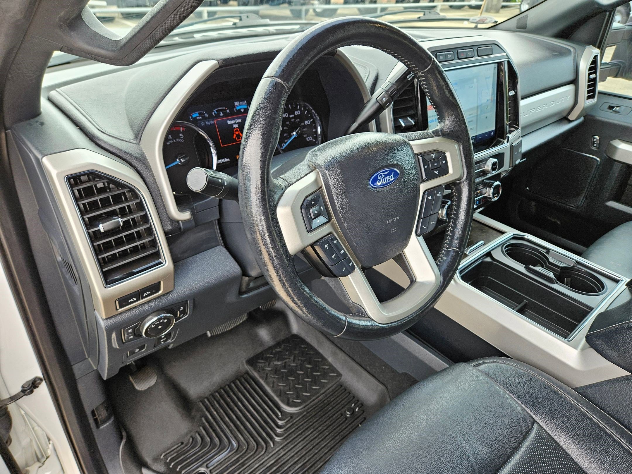 Used 2022 Star White Ford Lariat image 13