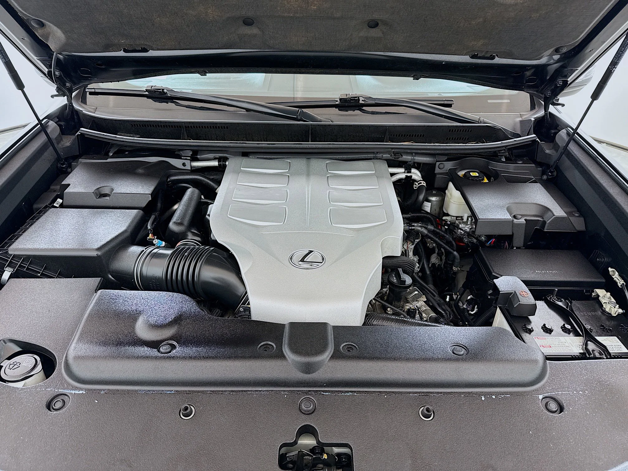 2023 Lexus GX LUXURY - Photo 29