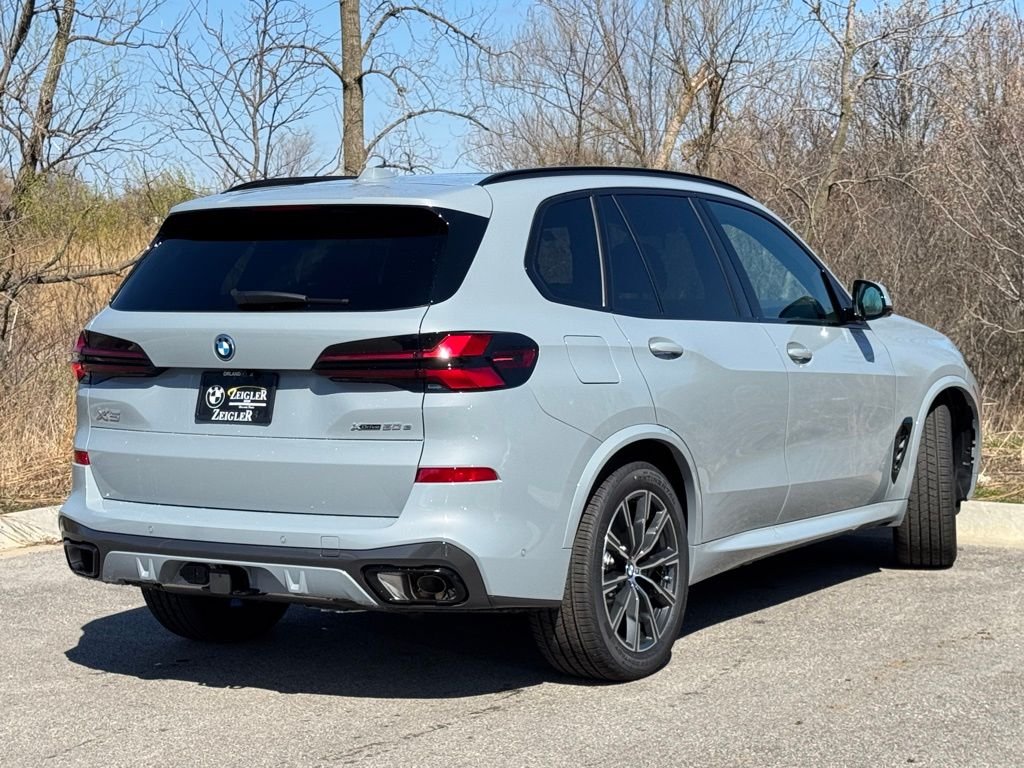 Used 2026 Gray BMW xDrive50e image 6