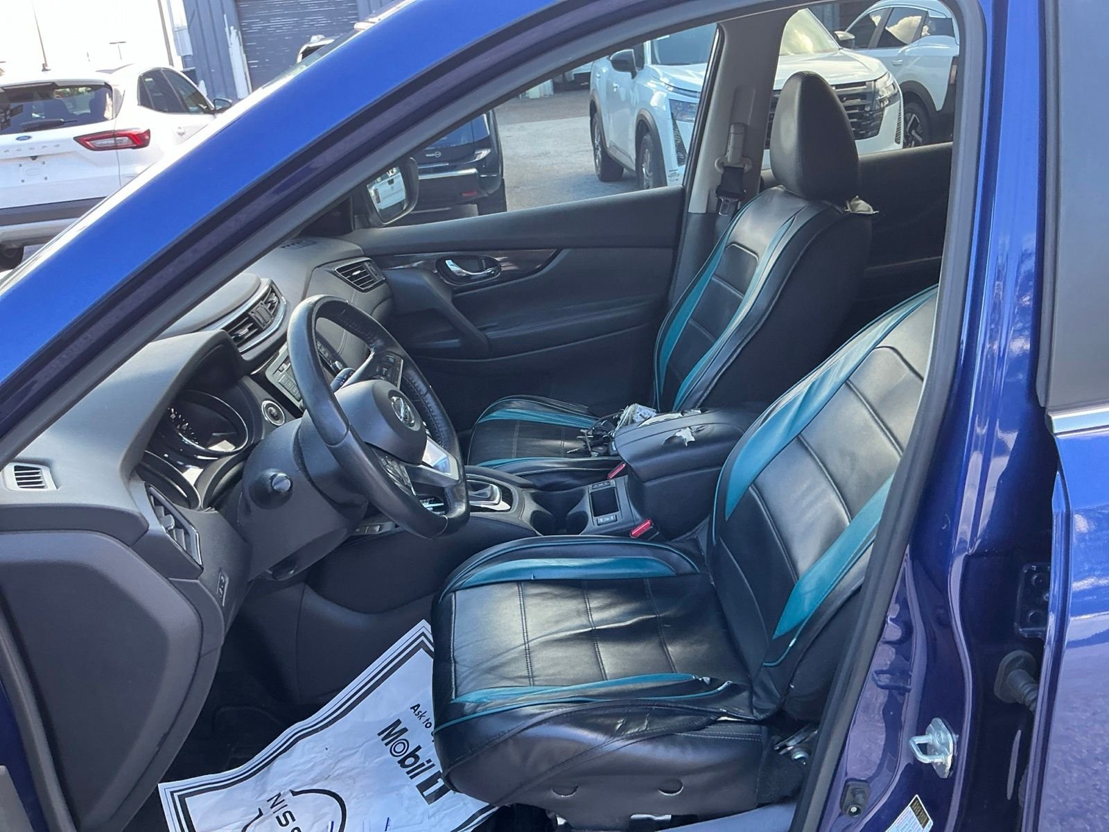 Certified Used 2020 Blue Nissan SL image 12