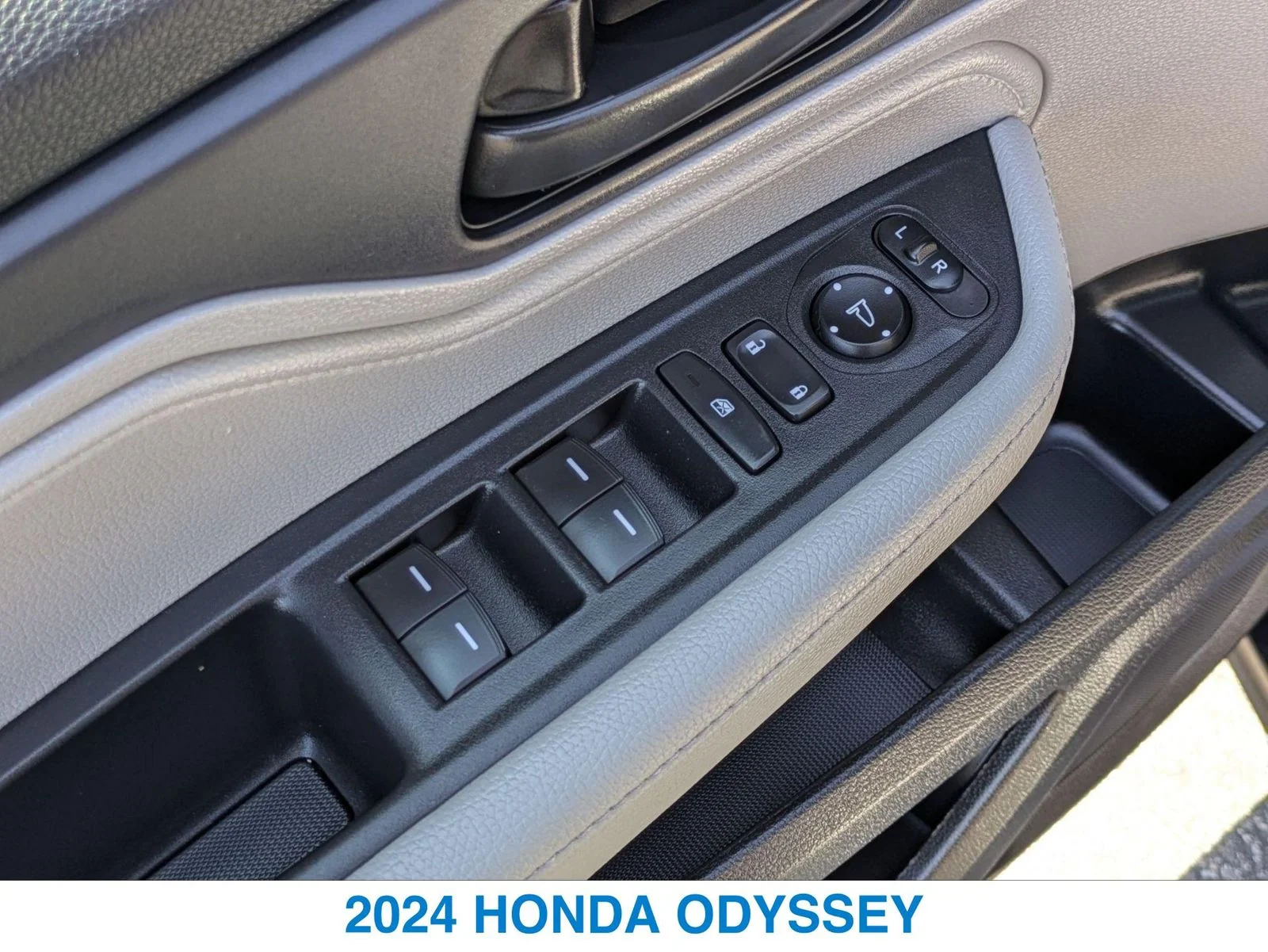 Used 2024 Gray Honda EX-L image 13