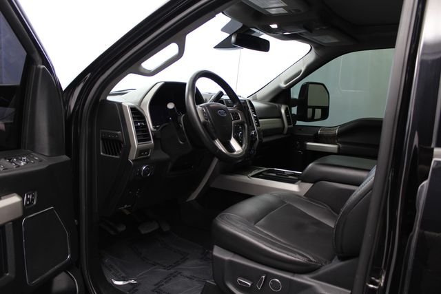 Used 2019 Black Metallic Ford Lariat image 14