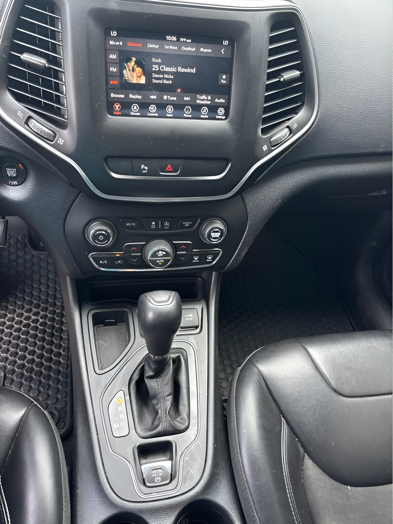 Certified Used 2020 Gray Jeep Latitude Plus image 19