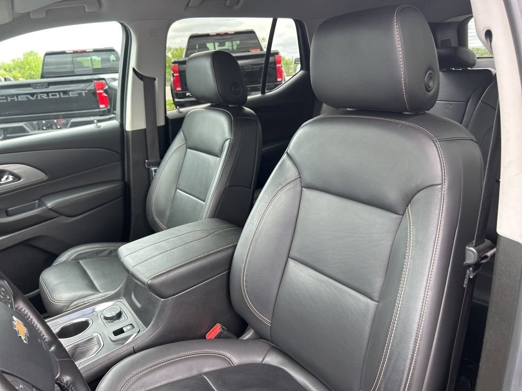 Used 2021 Graphite Metallic Chevrolet LT Leather image 11
