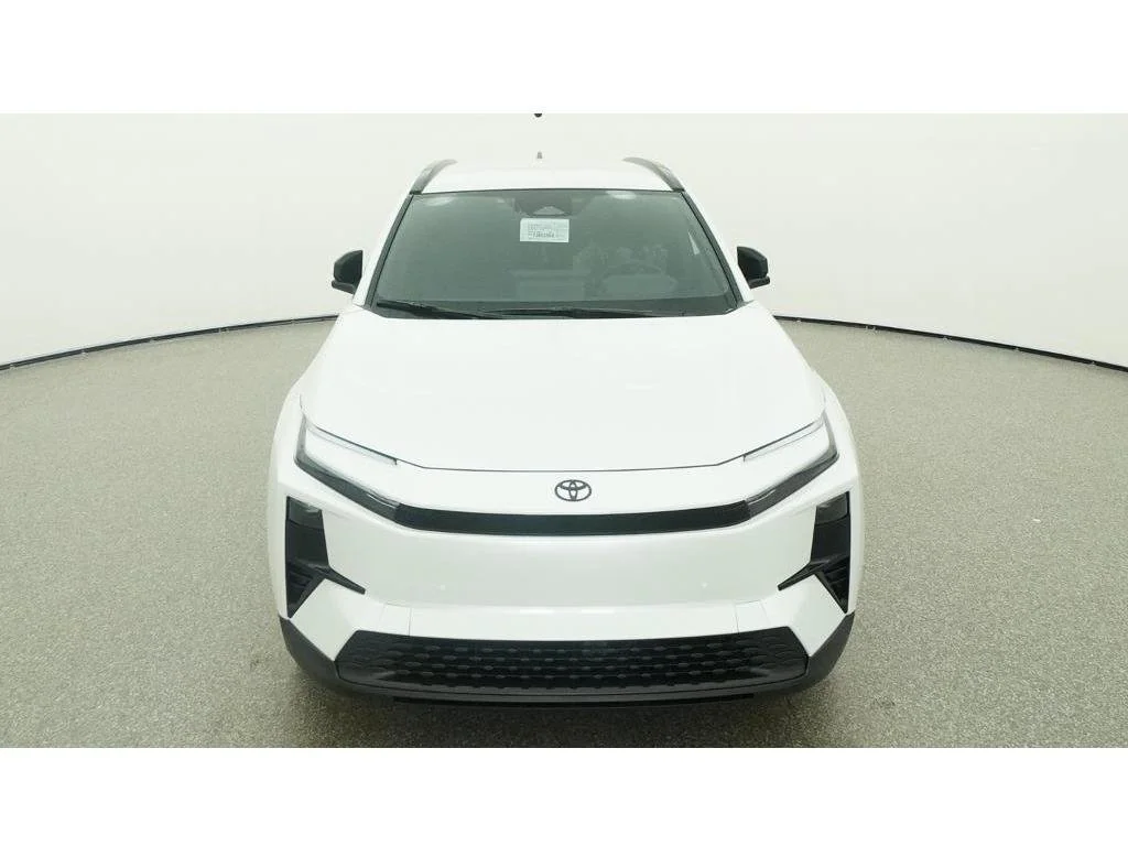 New 2026 Wind Chill Pearl Toyota SE image 15