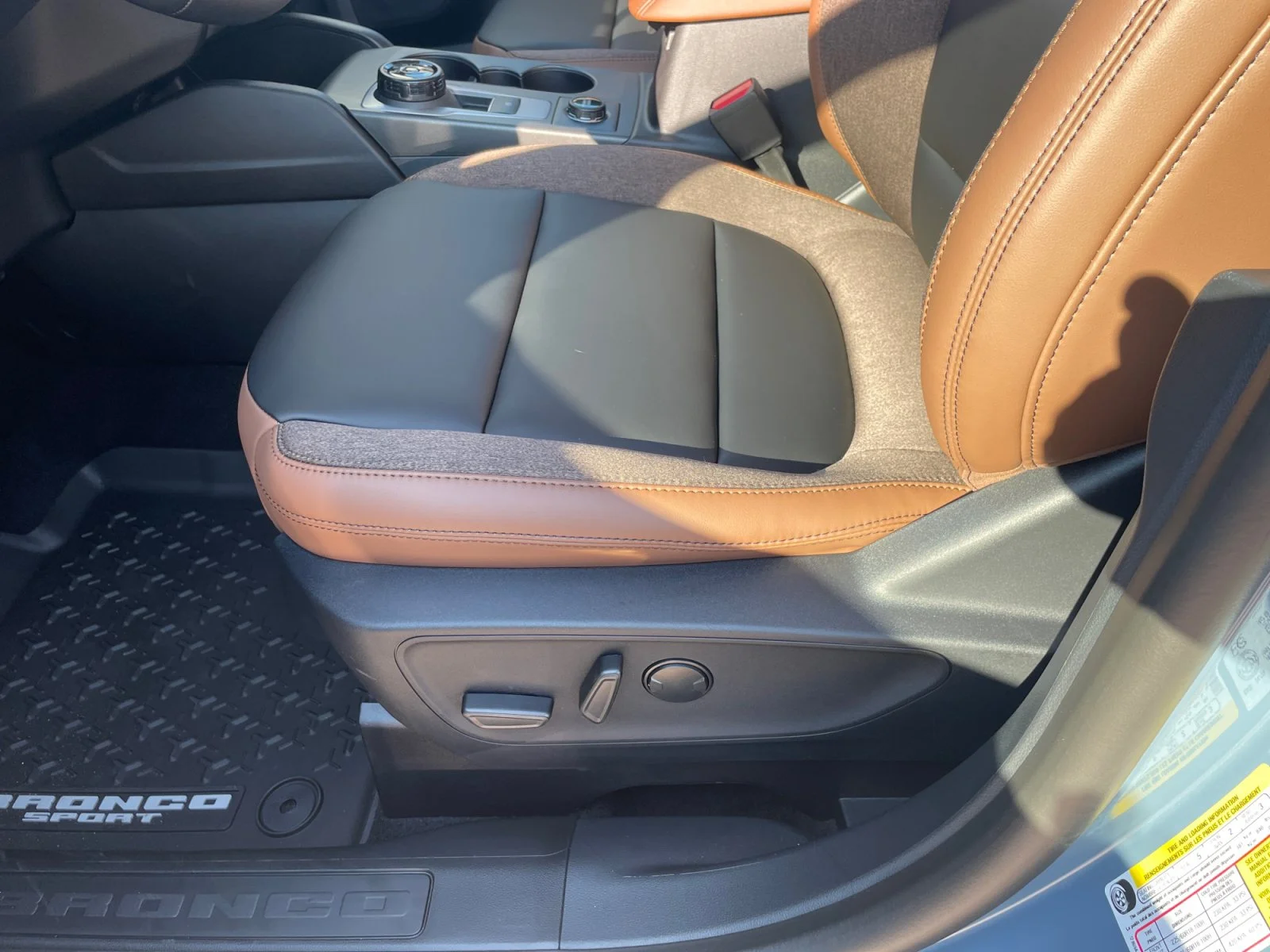 New 2026 Azure Grey Metallic Tri-Coat Ford Outer Banks image 14