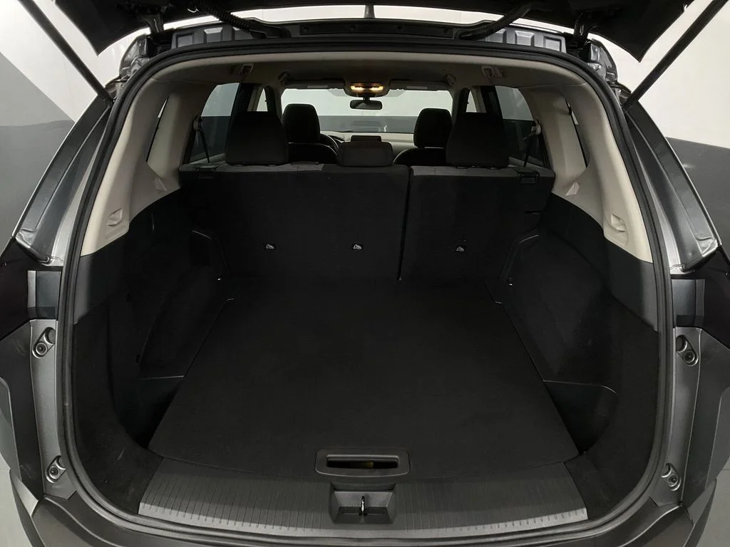 Used 2023 Gun Metallic Nissan SV image 30