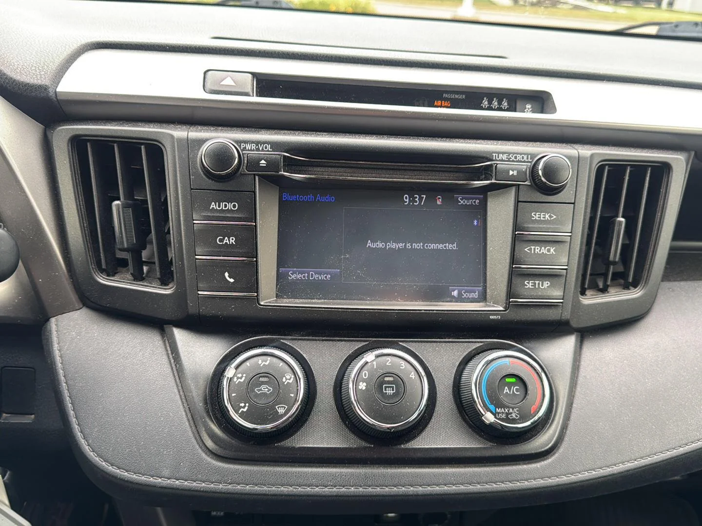 Used 2018 Silver Sky Metallic Toyota LE image 9