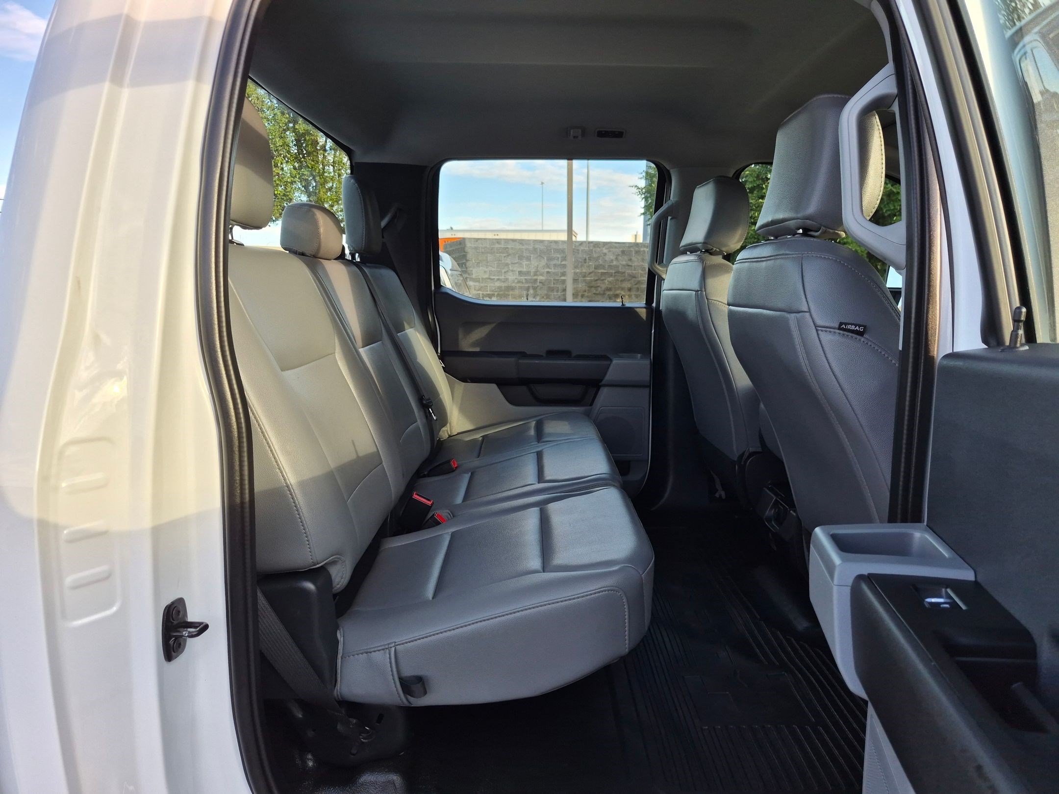 Used 2026 Oxford White Ford XL image 28