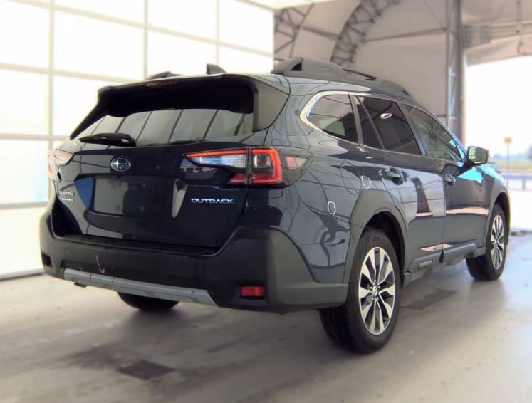 Used 2023 Subaru Outback Limited with VIN 4S4BTANC6P3172191 for sale in Kansas City