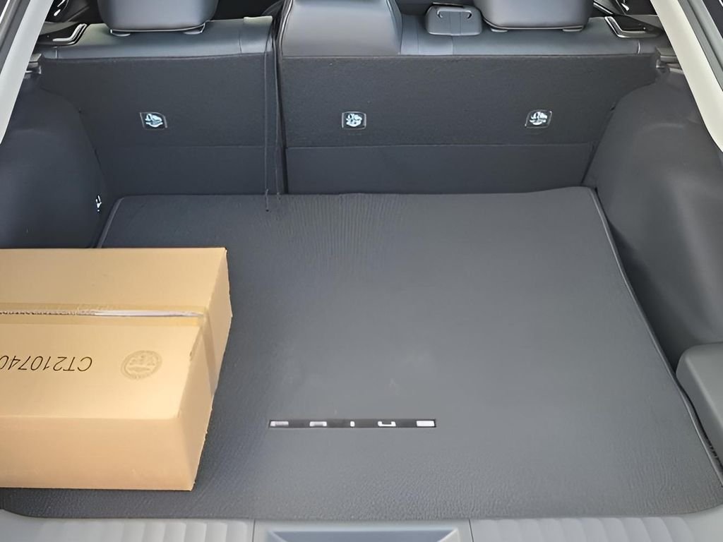 2026 Toyota Prius Plug-in Hybrid XSE Premium - Photo 26