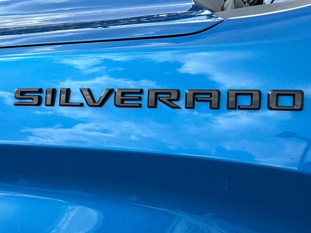 Used 2022 Glacier Blue Metallic Chevrolet RST image 6
