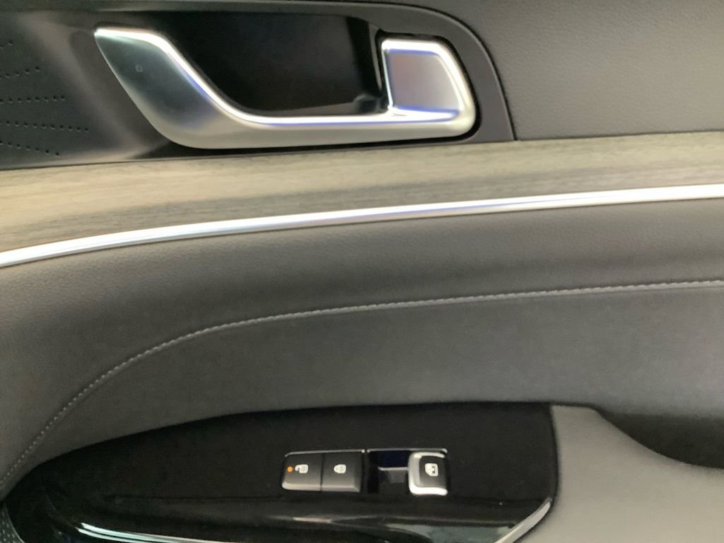 2025 Kia K5 EX - Photo 15