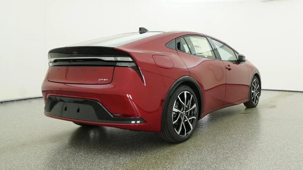 New 2026 Supersonic Red Toyota XSE Premium image 22