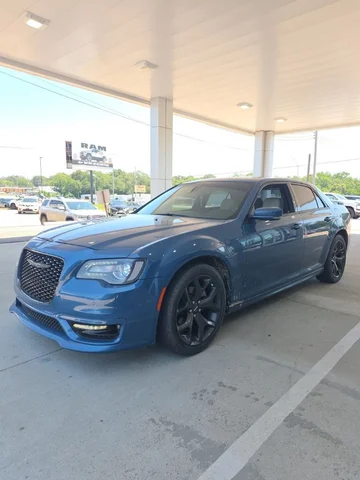 2023 Chrysler 300 Touring