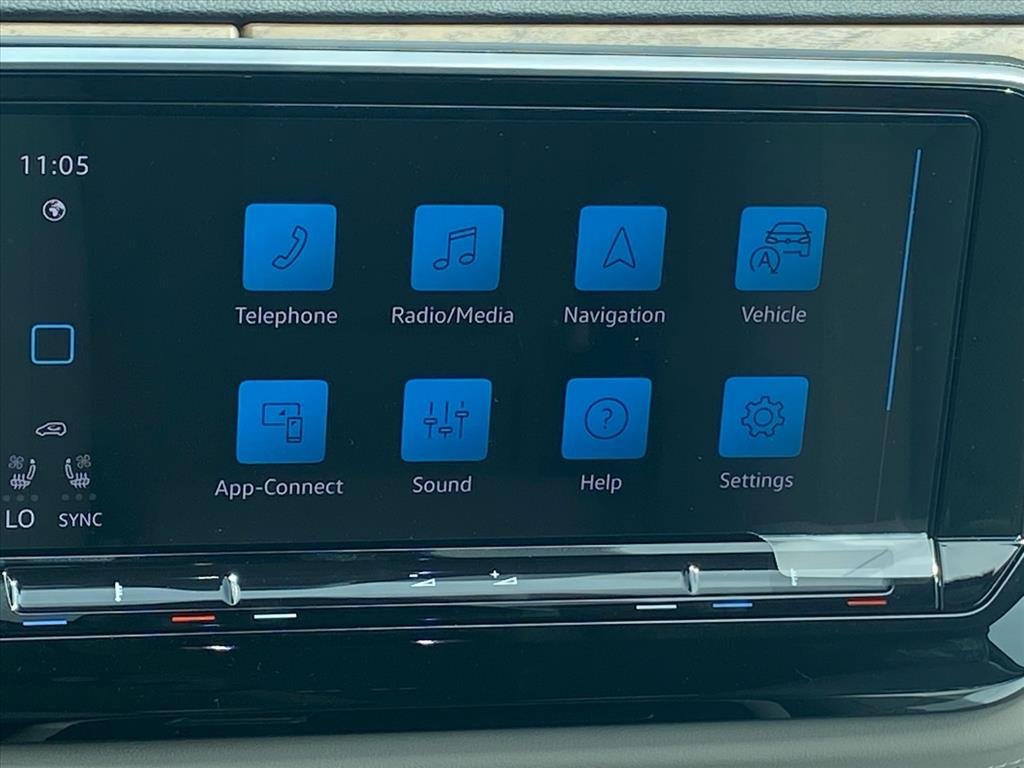 New 2026 White Volkswagen 2.0T SE image 6