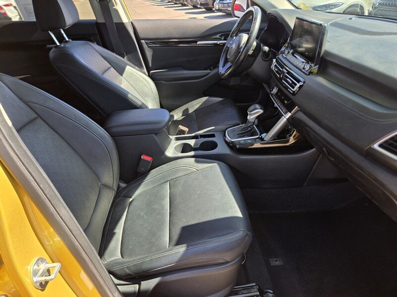 Used 2021 Yellow Kia SX image 17