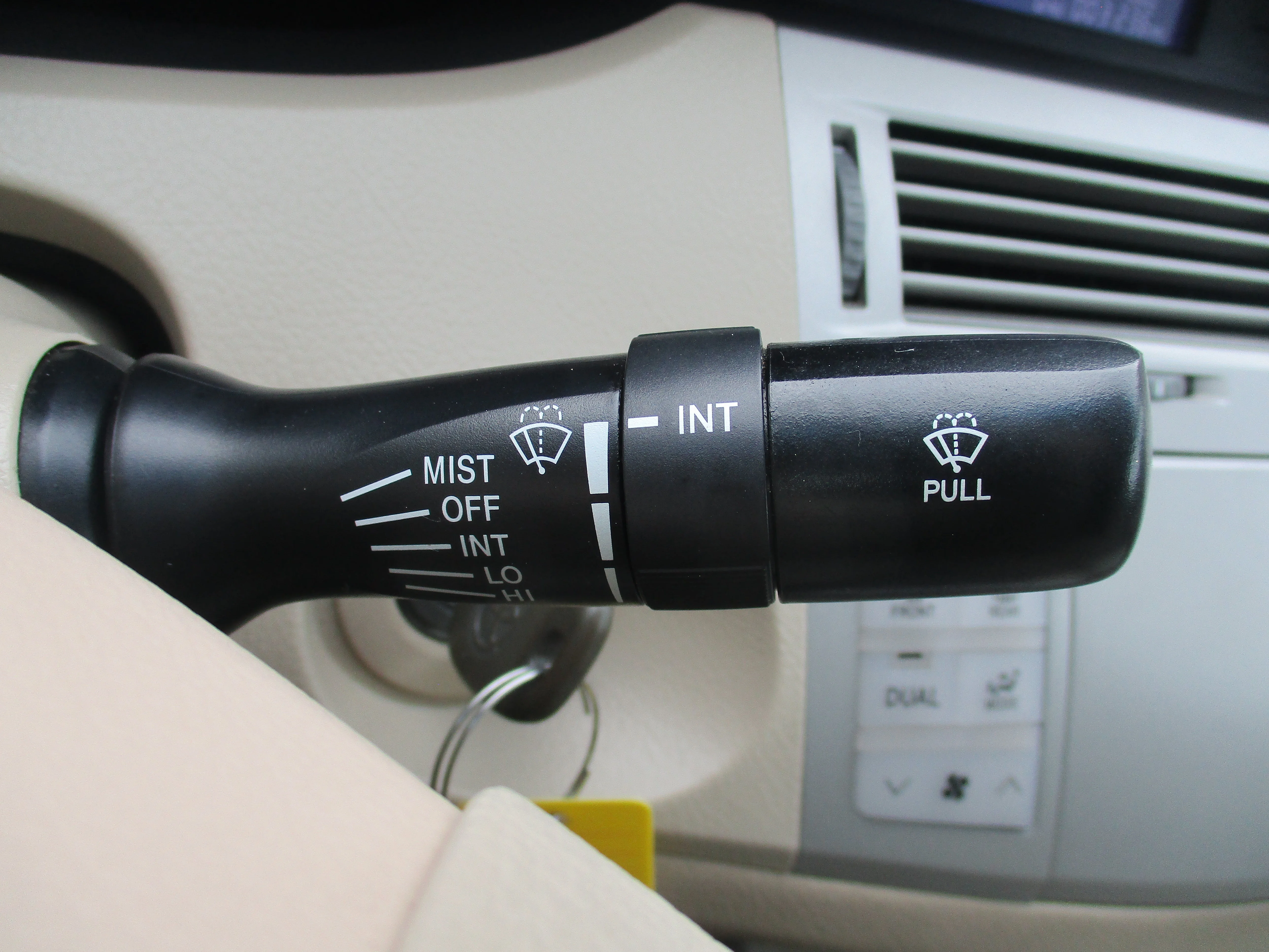 Used 2007 Beige Toyota  image 10