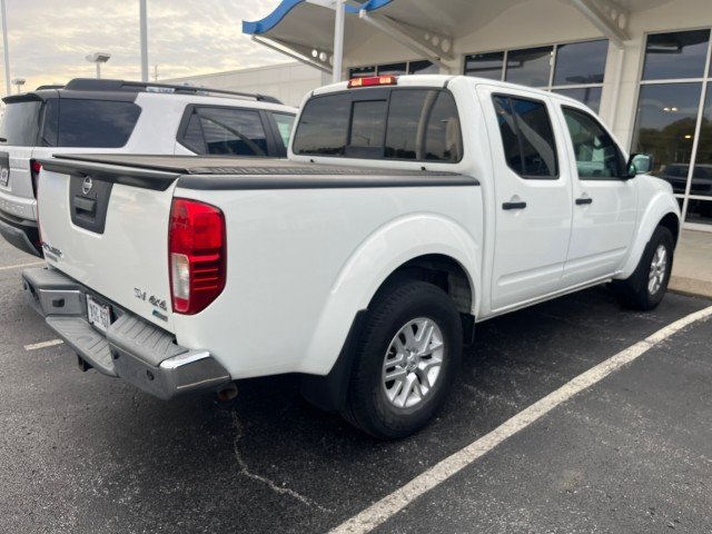 Used 2017 Glacier White Nissan S image 11