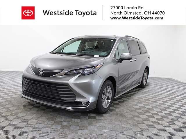 2026 Toyota Sienna XLE