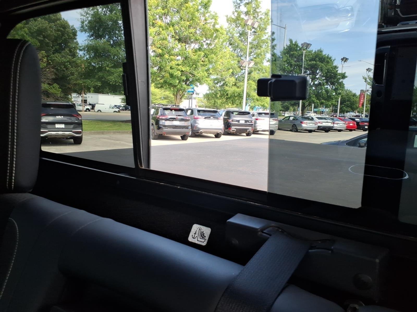 Used 2018 Brilliant Silver Nissan PRO-4X image 25