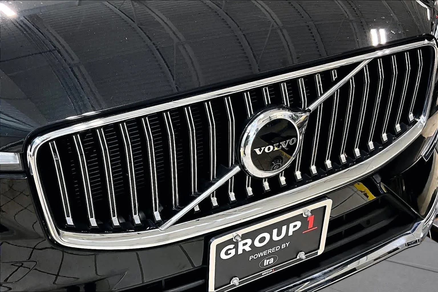 Certified Used 2023 Onyx Black Volvo Plus image 30