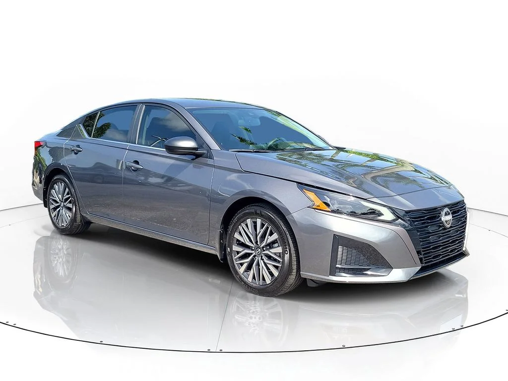 New 2026 Gray Nissan 2.5 SV image 2