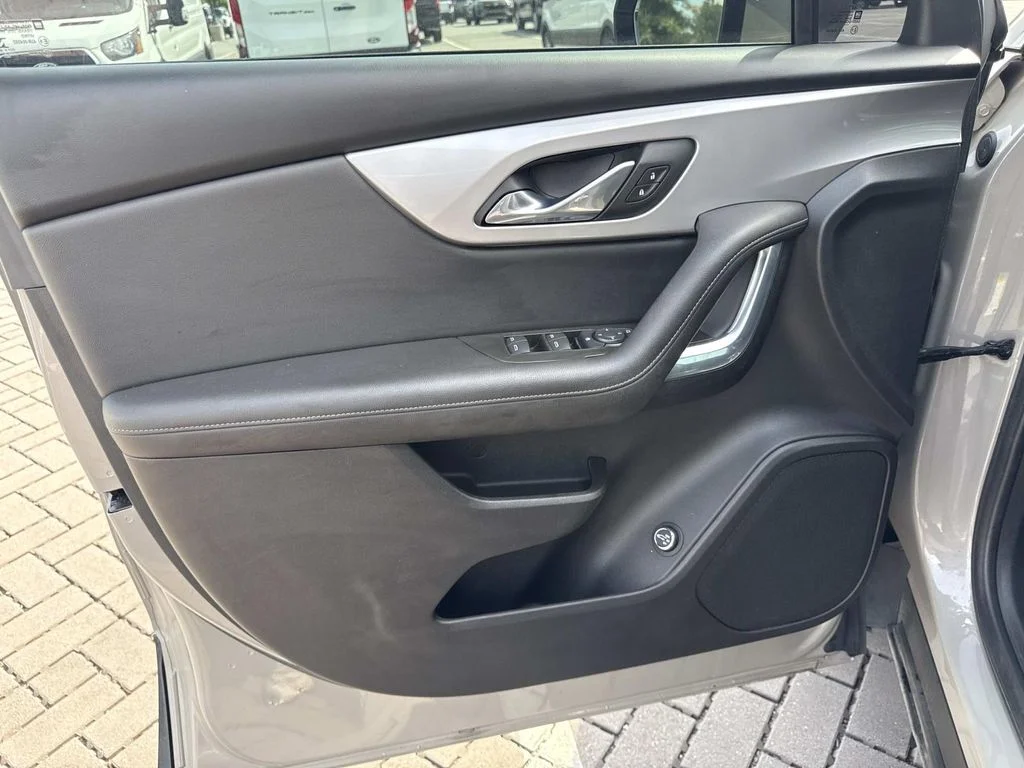 Used 2021 Gray Chevrolet LT image 16