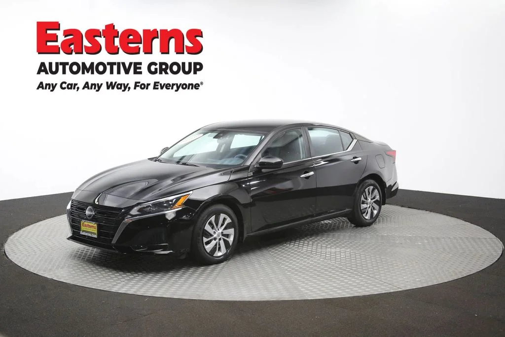 Used 2023 Black Nissan 2.5 S image 55